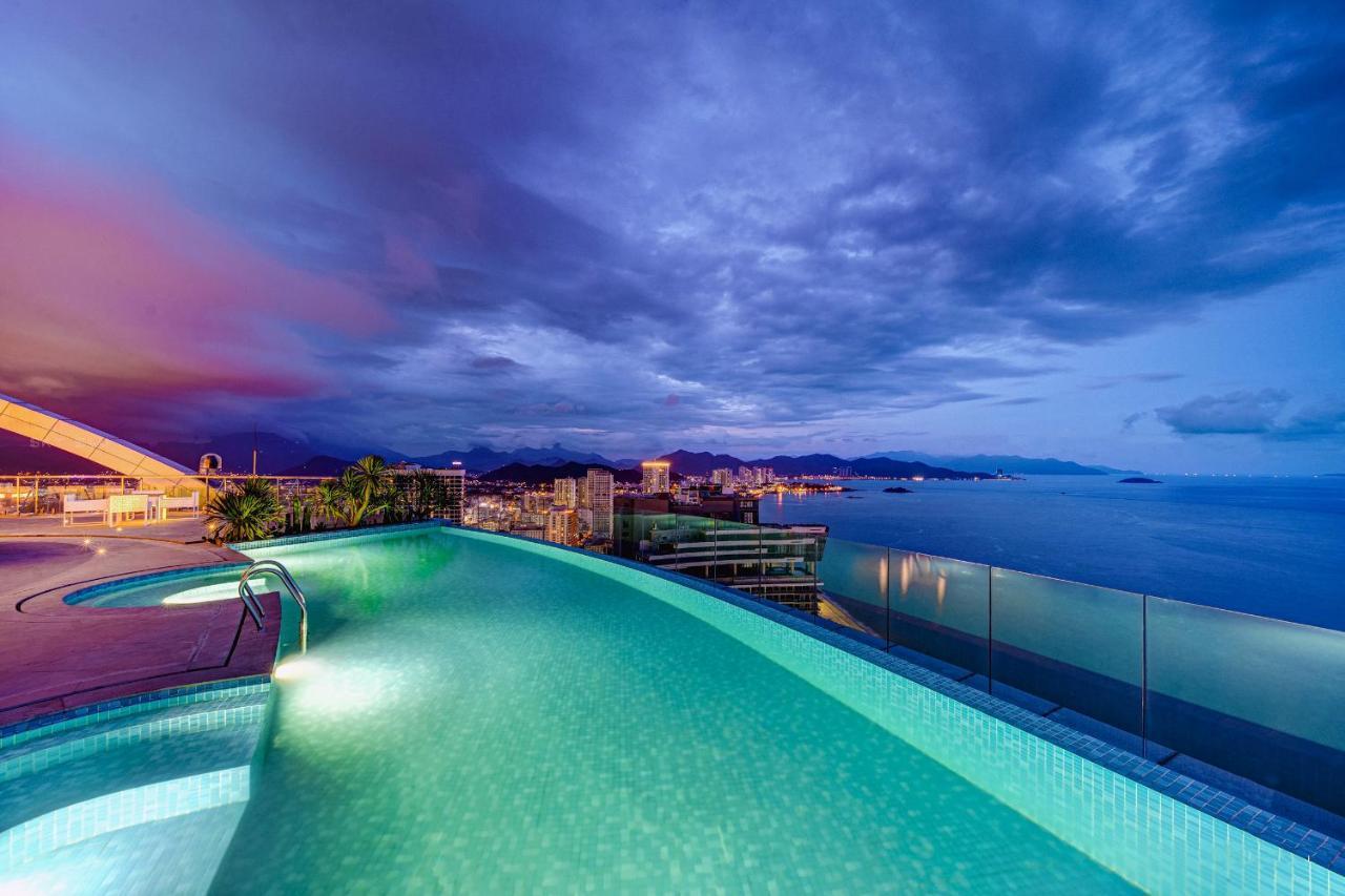 Az Five Stars Ocean View Apartment Nha Trang Eksteriør billede